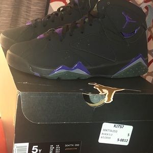 Jordan retro 7’s. Worn twice. Very good condition.